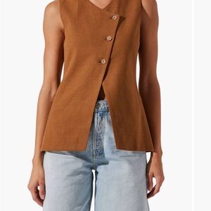 ASTR the Label
Sonja Asymmetric Button Vest